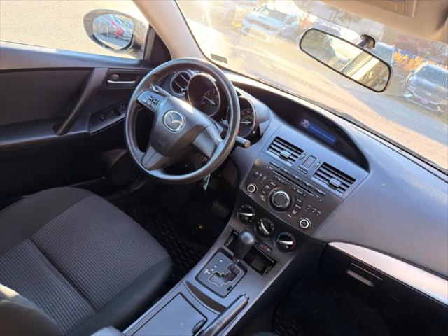 2013 Mazda Mazda3 i SV