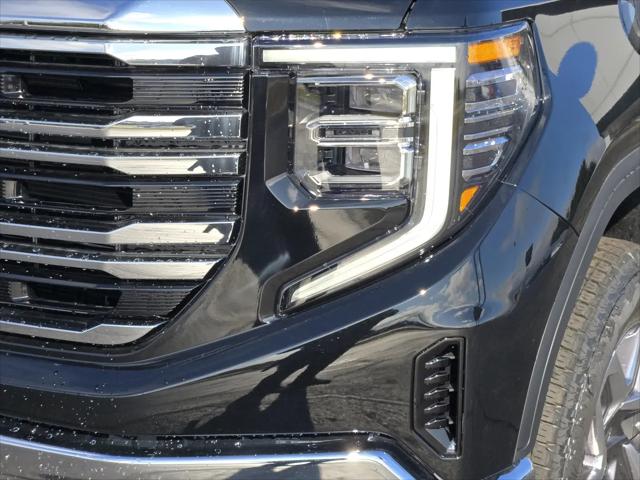 2026 GMC Sierra 1500 Crew Cab, Short Bed, SLT, 4WD