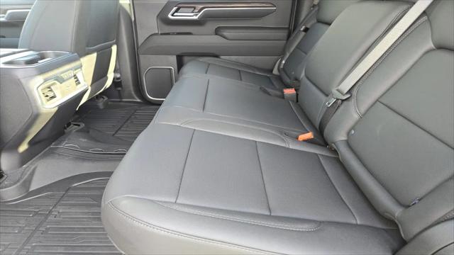 2026 GMC Sierra 1500 Crew Cab, Short Bed, SLT, 4WD