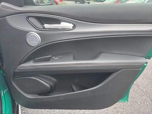 2025 Alfa Romeo Stelvio Sprint AWD