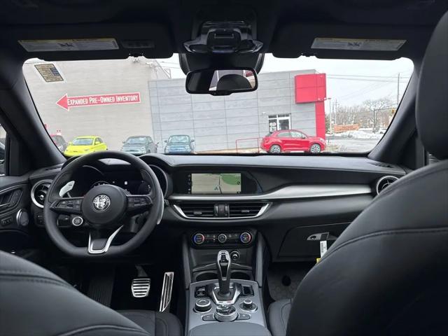 2025 Alfa Romeo Stelvio Sprint AWD