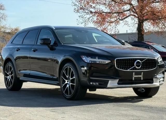 2020 Volvo V90 Cross Country T6