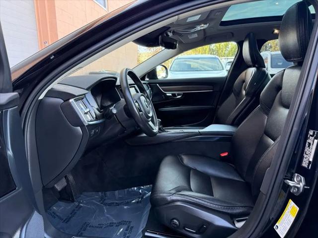 2020 Volvo V90 Cross Country T6