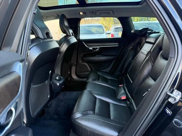 2020 Volvo V90 Cross Country T6