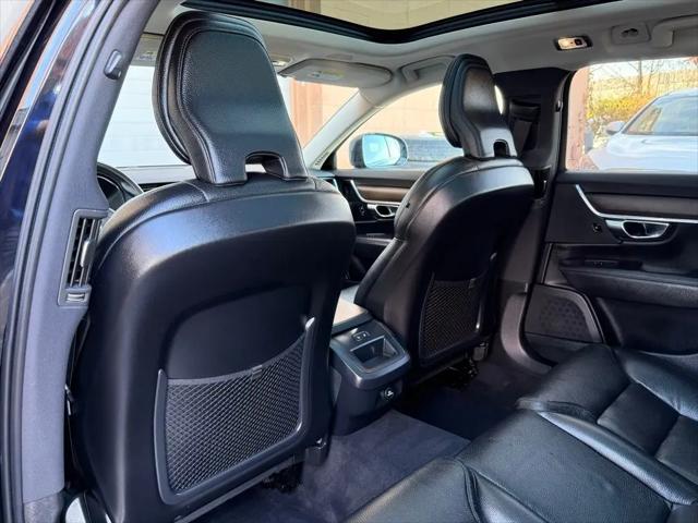 2020 Volvo V90 Cross Country T6