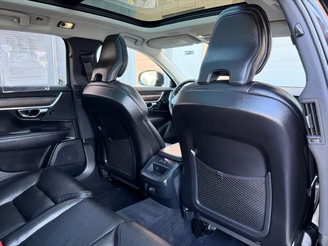 2020 Volvo V90 Cross Country T6