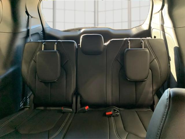 2026 Chrysler Pacifica Select AWD