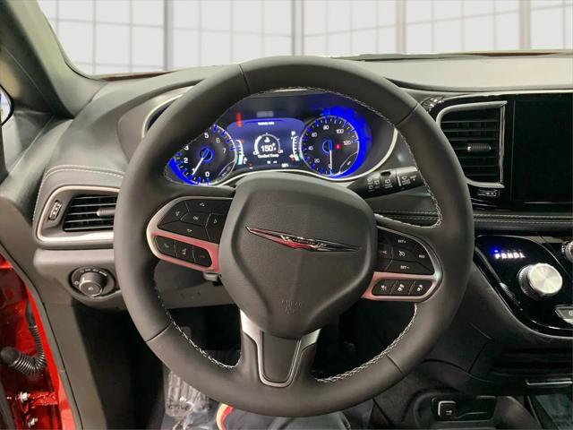 2026 Chrysler Pacifica Select AWD