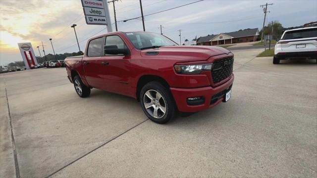 2026 Ram 1500 Express Crew Cab 4x2 5'7" Box