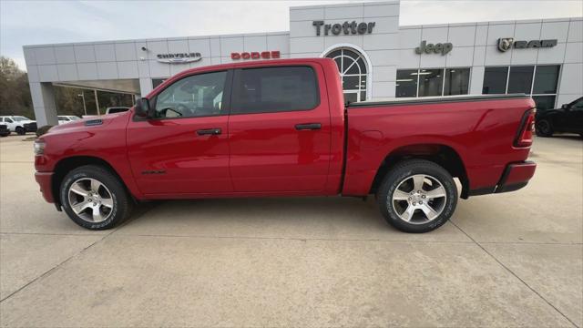 2026 Ram 1500 Express Crew Cab 4x2 5'7" Box