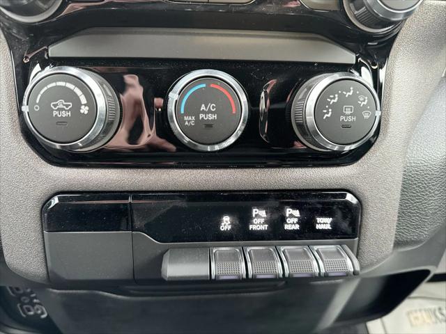 2026 Ram 1500 Express Crew Cab 4x2 5'7" Box