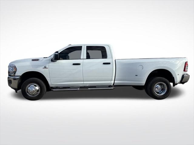 2024 RAM 3500 Tradesman Crew Cab 4x4 8 Box 2024 RAM 3500 Tradesman Crew Cab 4x4 8 Box