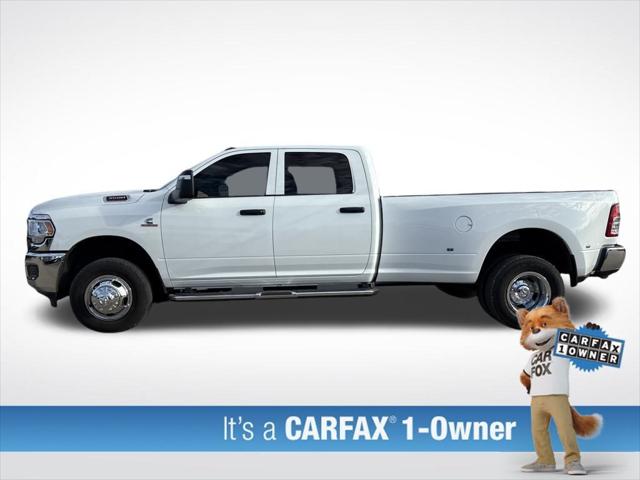 2024 RAM 3500 Tradesman Crew Cab 4x4 8 Box
