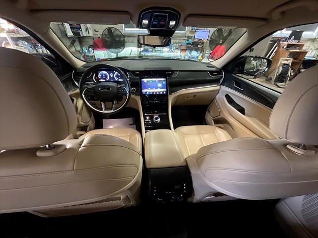 2021 Jeep Grand Cherokee L Limited 4x4 2021 Jeep Grand Cherokee L Limited 4x4