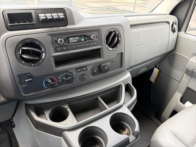 2026 Ford E-450 Cutaway Base
