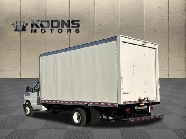 2026 Ford E-450 Cutaway Base