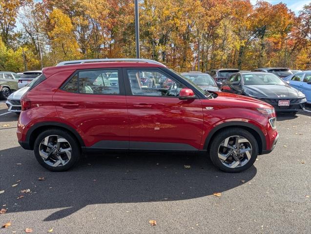 2022 Hyundai Venue Limited 2022 Hyundai Venue Limited