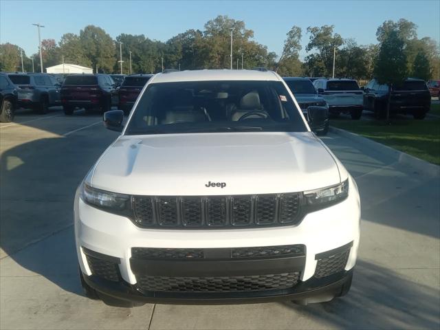 2024 Jeep Grand Cherokee L Altitude 4x4 2024 Jeep Grand Cherokee L Altitude 4x4