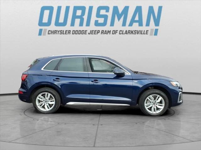 2022 Audi Q5 Premium 45 TFSI S line quattro S tronic 2022 Audi Q5 Premium 45 TFSI S line quattro S tronic