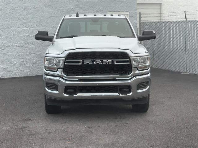 2022 RAM 3500 Tradesman Crew Cab 4x4 8 Box 2022 RAM 3500 Tradesman Crew Cab 4x4 8 Box