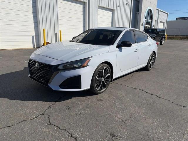 2023 Nissan Altima SR FWD 2023 Nissan Altima SR FWD