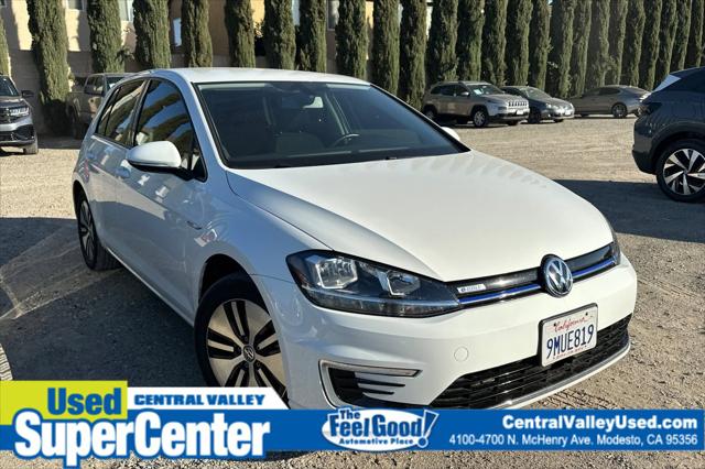 2019 Volkswagen e-Golf SE 2019 Volkswagen e-Golf SE