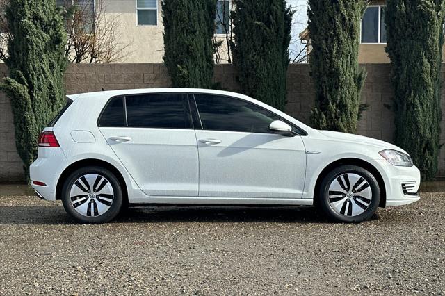 2019 Volkswagen e-Golf SE