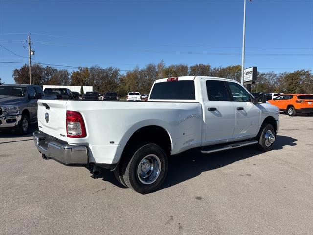 2024 RAM 3500 Big Horn Crew Cab 4x4 8 Box