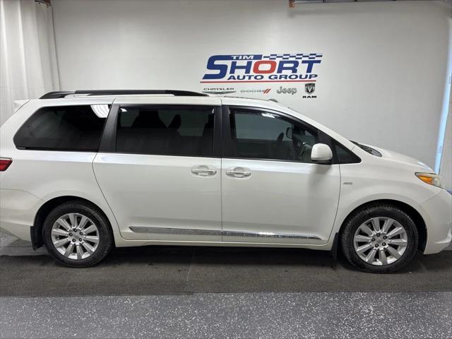 2016 Toyota Sienna XLE Premium 7 Passenger 2016 Toyota Sienna XLE Premium 7 Passenger