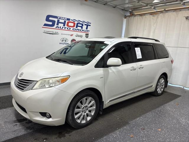 2016 Toyota Sienna XLE Premium 7 Passenger 2016 Toyota Sienna XLE Premium 7 Passenger
