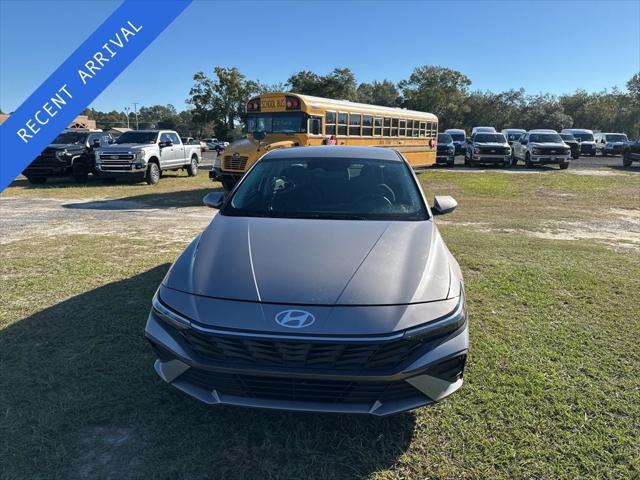 2024 Hyundai Elantra SEL 2024 Hyundai Elantra SEL