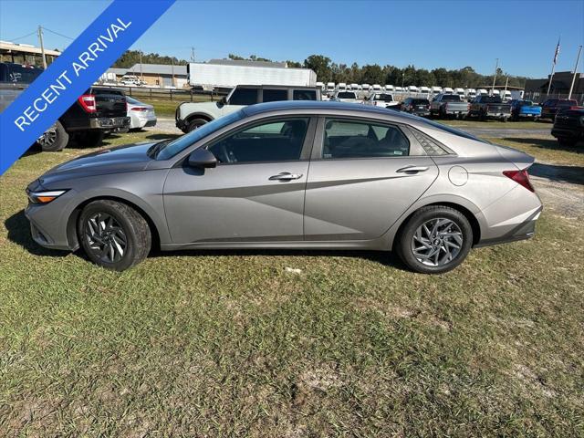 2024 Hyundai Elantra SEL 2024 Hyundai Elantra SEL