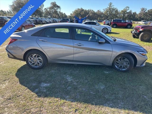 2024 Hyundai Elantra SEL 2024 Hyundai Elantra SEL