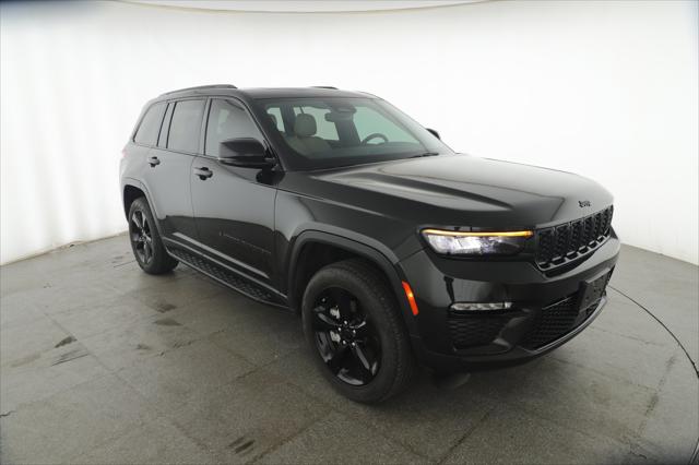 2023 Jeep Grand Cherokee Limited 4x4 2023 Jeep Grand Cherokee Limited 4x4