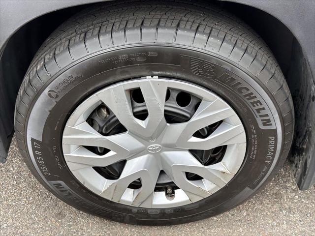 2023 Toyota Corolla Cross L [8]