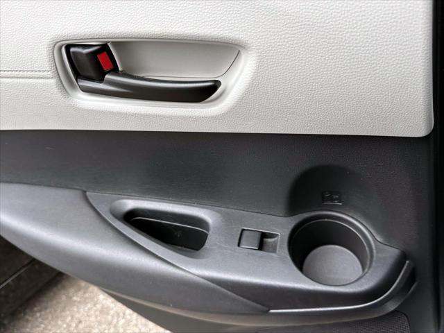 2023 Toyota Corolla Cross L [18]