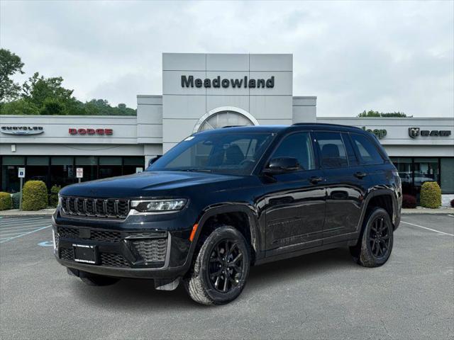 2026 Jeep Grand Cherokee Altitude 4x4 for sale in Carmel, NY