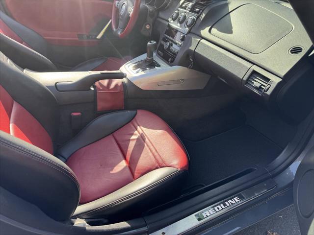 2008 Saturn Sky Red Line