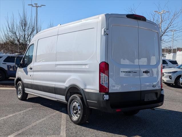 2026 Ford Transit Cargo Van T-250 148 Med Rf 9150 GVWR RWD