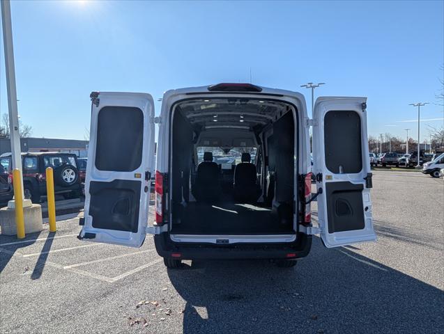 2026 Ford Transit Cargo Van T-250 148 Med Rf 9150 GVWR RWD