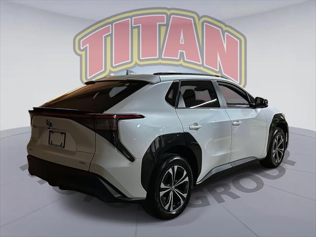 Used 2025 Toyota bZ4X XLE with VIN JTMABACA7SA104250 for sale in Staten Island, NY