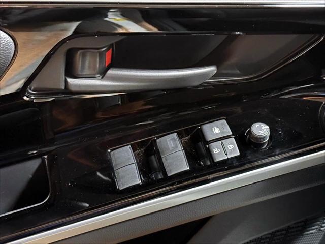 2025 Toyota bZ4X XLE AWD (Natl) [11]