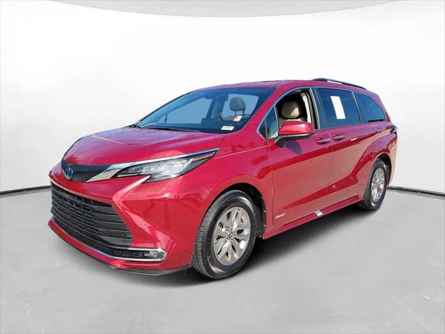 2021 Toyota Sienna XLE for sale in Vero Beach, FL