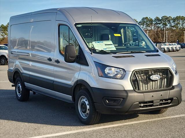 2026 Ford Transit Cargo Van T-250 148 Med Rf 9150 GVWR RWD