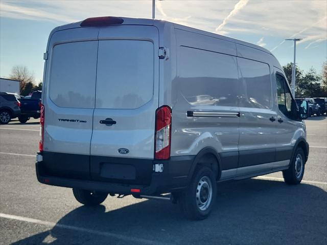 2026 Ford Transit Cargo Van T-250 148 Med Rf 9150 GVWR RWD