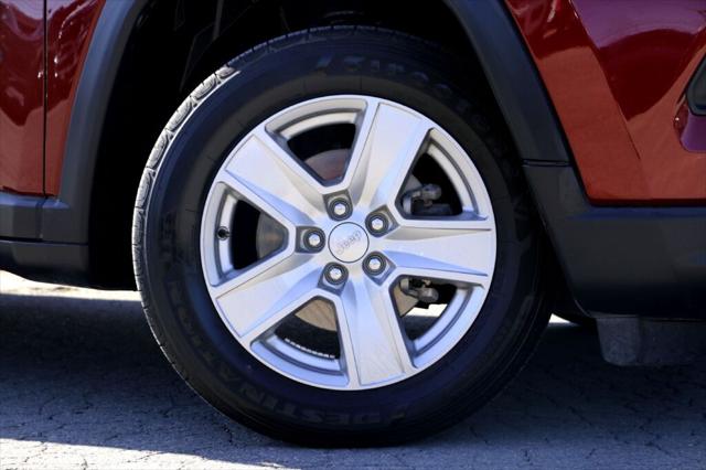 2022 Jeep Compass Latitude FWD