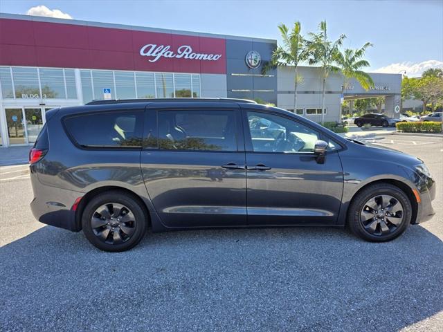 2019 Chrysler Pacifica Hybrid Limited 2019 Chrysler Pacifica Hybrid Limited