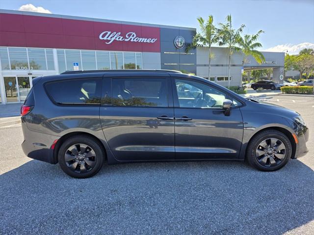 2019 Chrysler Pacifica Hybrid Limited