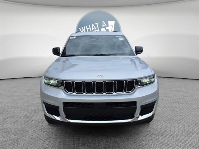 2025 Jeep Grand Cherokee GRAND CHEROKEE L LAREDO X 4X4