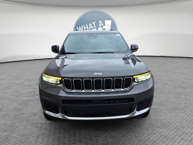 2025 Jeep Grand Cherokee GRAND CHEROKEE L LAREDO X 4X4